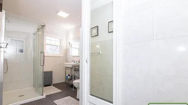 Building Photo - 1362 Narragansett Blvd