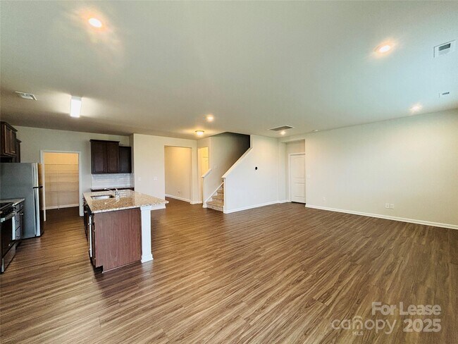 Building Photo - 3147 Cheyney Park Dr