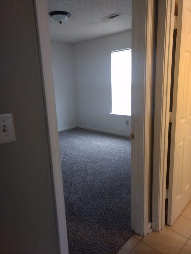 Building Photo - 739 Hynds Springs Dr