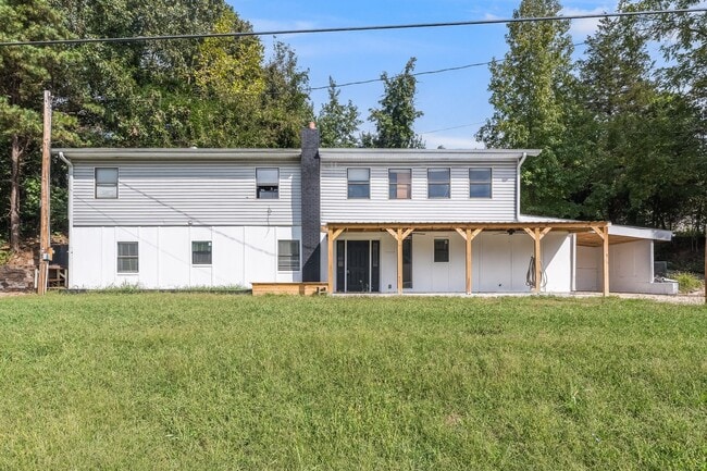 Building Photo - Newly Updated- Ready for you!