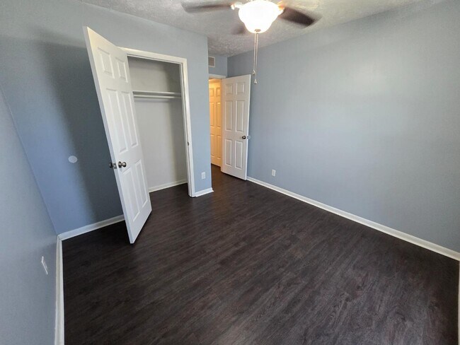 Building Photo - 6911 Wickersham Rd