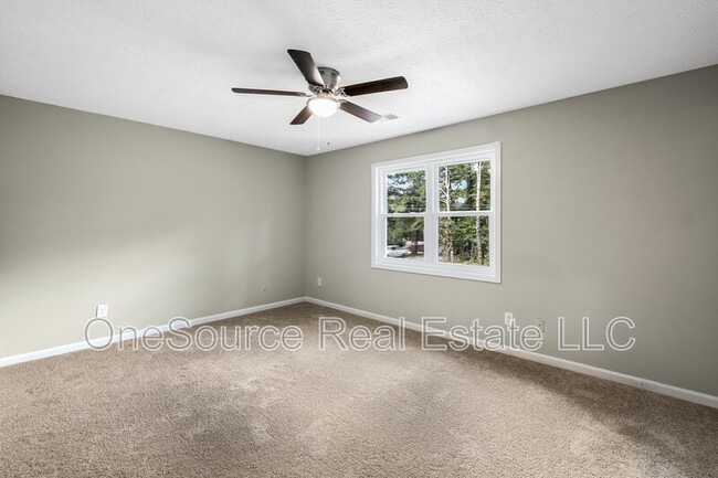 Building Photo - 2963 Lakemont Dr SW