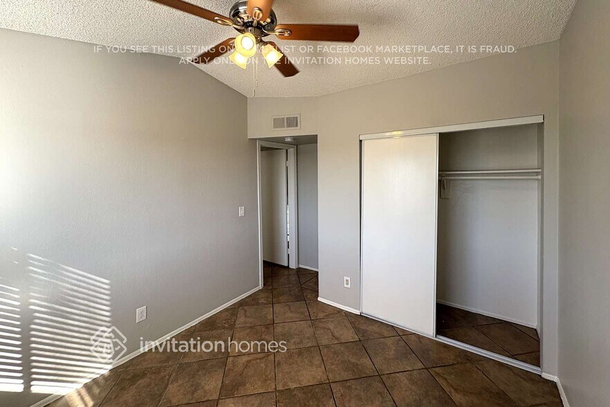 Building Photo - 18802 N 4th St