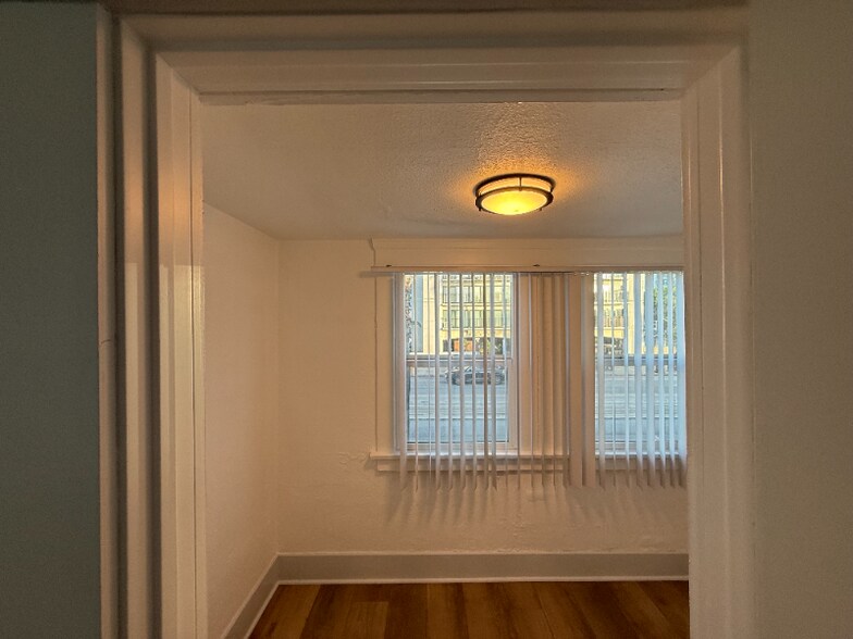 Building Photo - 721 Pacific Ave