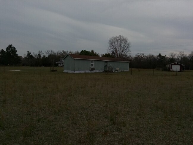Building Photo - 480 Oak Ridge Club Rd