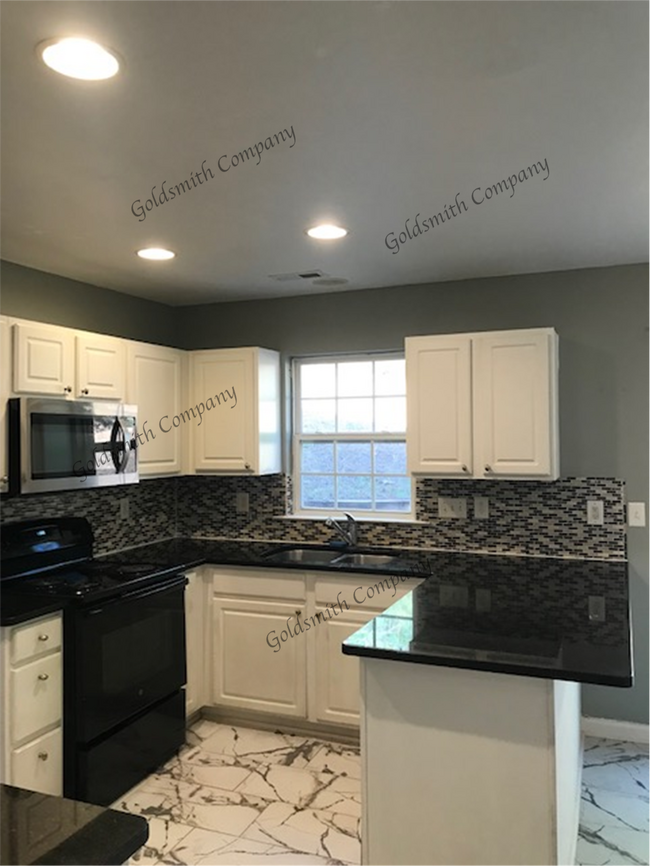 Building Photo - "Spacious 4-Bed Gem in Mauldin with Granite Kitchen & Cozy Fireplace!"