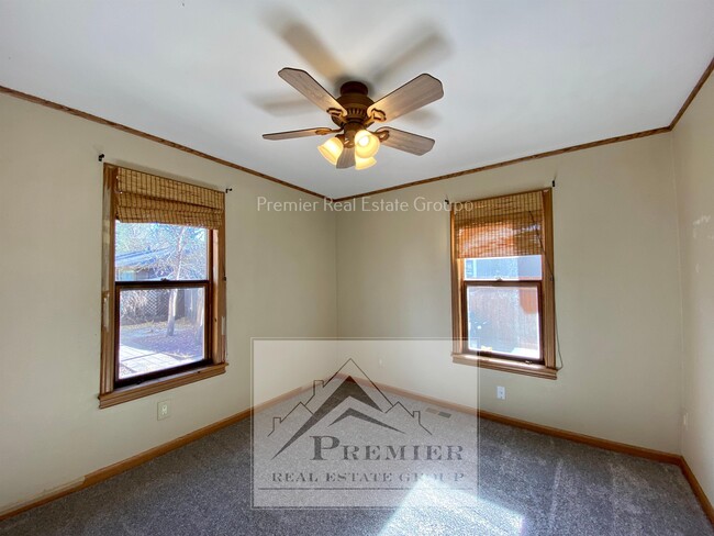 Building Photo - 1 Alsace Way