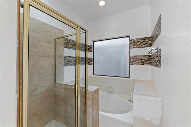 Building Photo - 5205 Wood Creek Ln