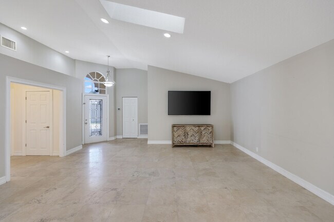 Building Photo - 7546 Ironbridge Cir