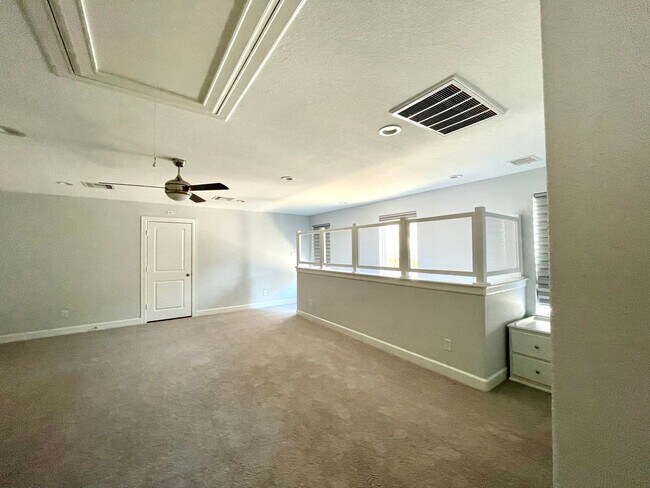 Building Photo - 1211 Marconi St