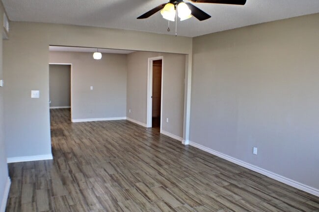 Building Photo - Beautiful 4-Bedroom Move-in Ready Home