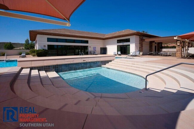 Building Photo - Beautiful Coral Canyon Home