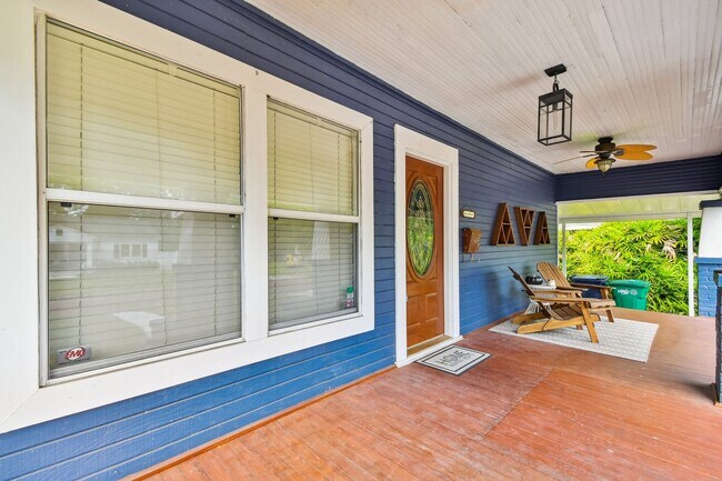 Building Photo - Riverside Heights Historic Bungalow!