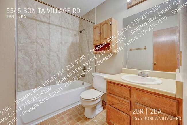 Building Photo - 5545 Bonita Village Rd