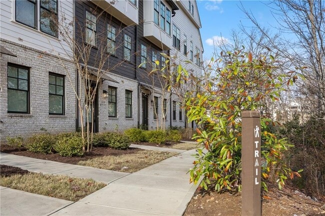 Building Photo - 6529 Beacon Dr