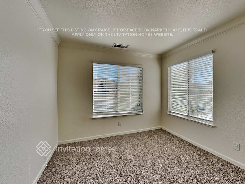 Building Photo - 3521 Tidewater Pl