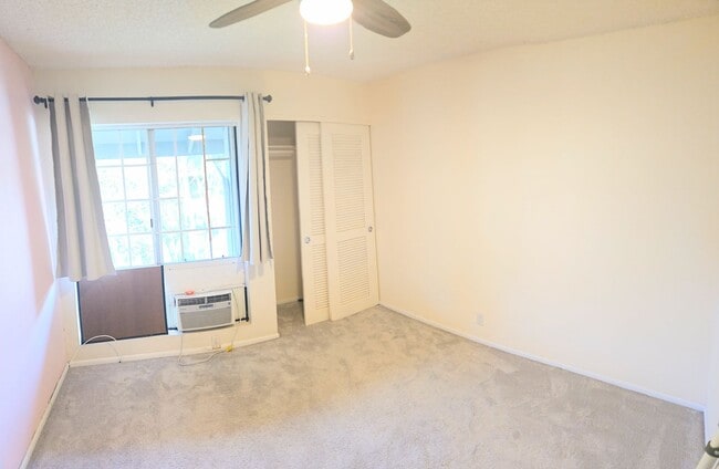 Building Photo - Waipio Gentry 2 Bed 1 Bath 1 Park 2nd Story Townhome