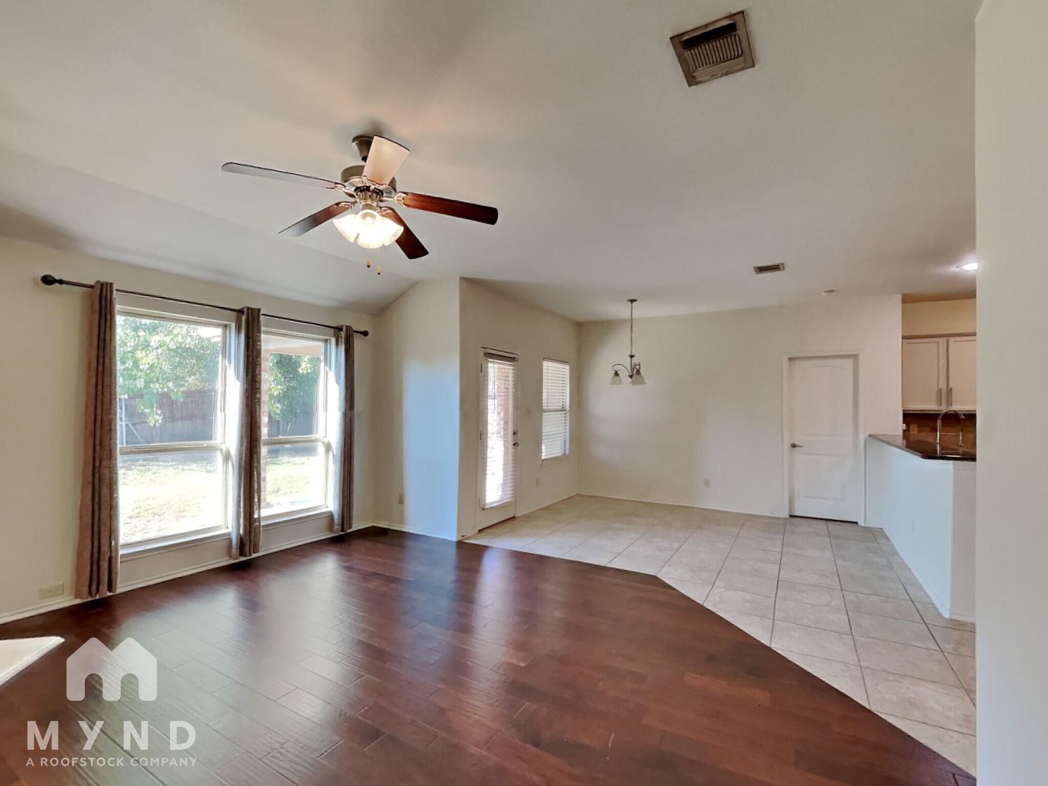 Building Photo - 5591 Coventry Drive