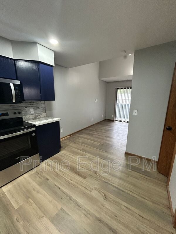 Building Photo - 1701 Ridgehaven Ct