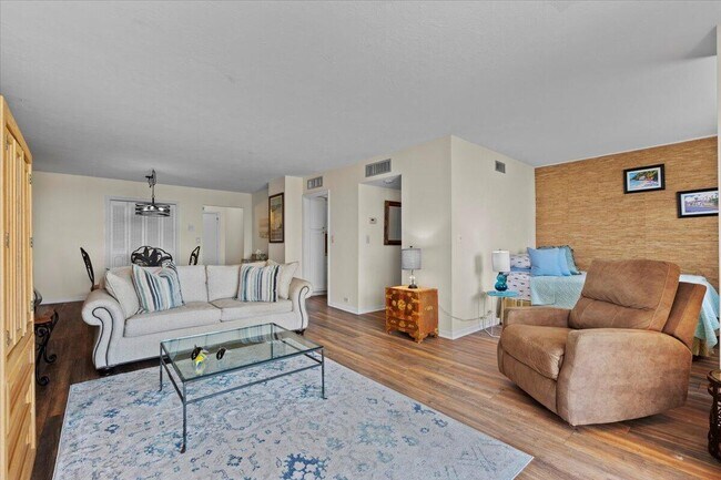 Building Photo - 1200 Marine Way
