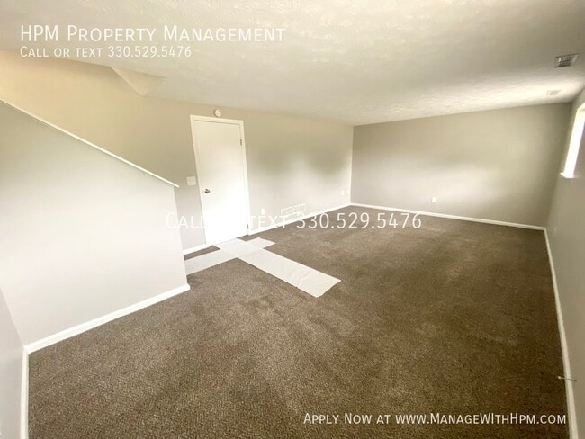 Building Photo - 2047 Zircon St NE