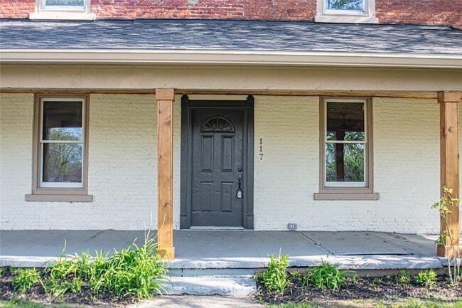 Building Photo - 117 Montgomery Ave