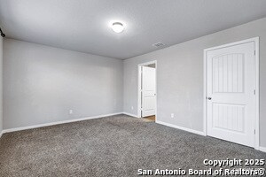 Building Photo - 3427 Silver Set