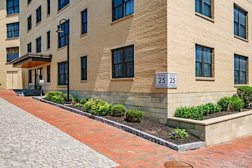 Primary Photo - 25 High St