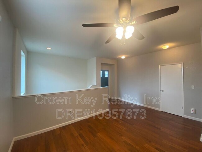 Building Photo - 297 Emory Oak Pl