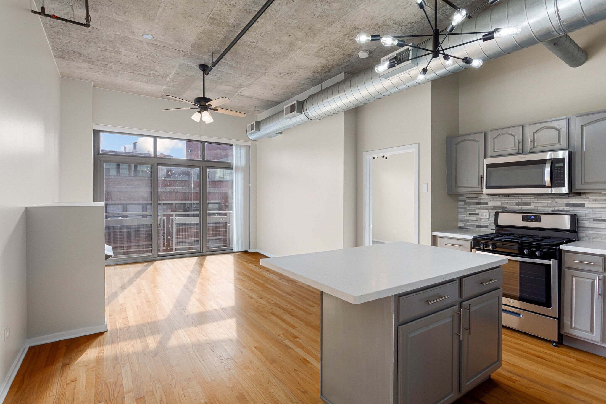 Living Area and Kitchen - 933 W Van Buren St