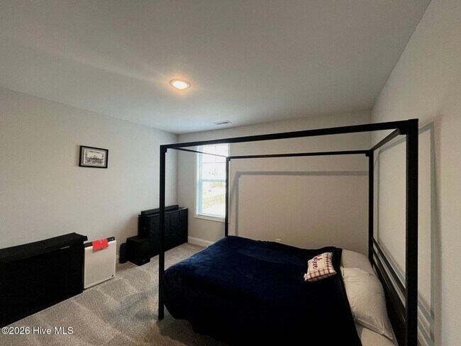 Building Photo - 280 Flying Bolt Dr