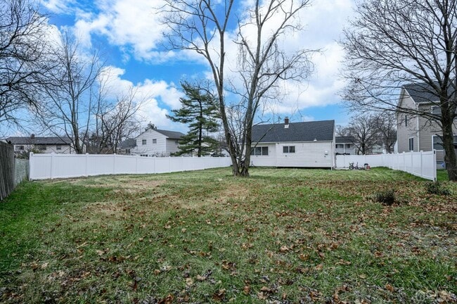 Building Photo - 186 Central Ave