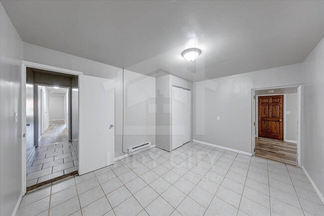 Building Photo - 3224 Welch Dr