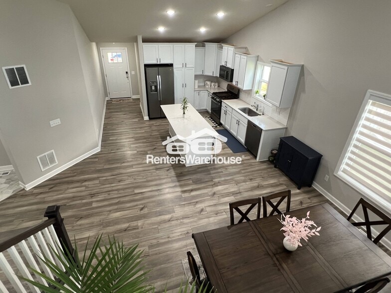 Building Photo - 8092 186th St W