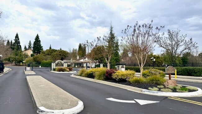 Building Photo - Stunning 4BD/3BA, Two-Story Home With Swimming Pool in Bettencourt Ranch, Danville- Available NOW!