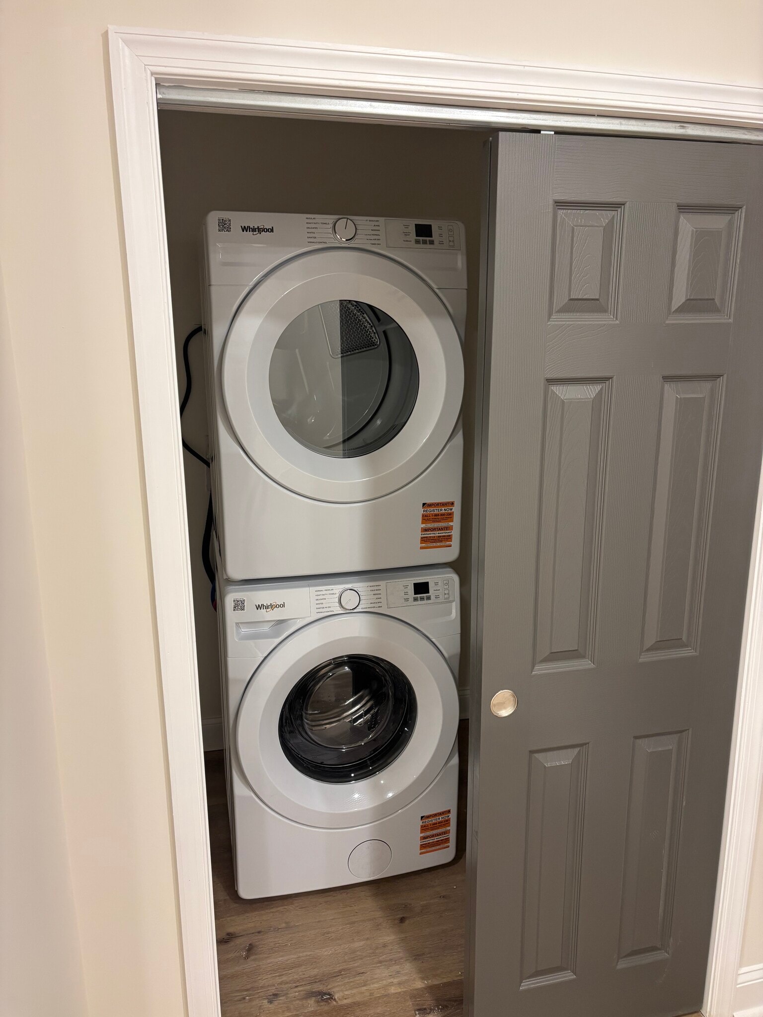 Building Photo - 137 W Washington Ln