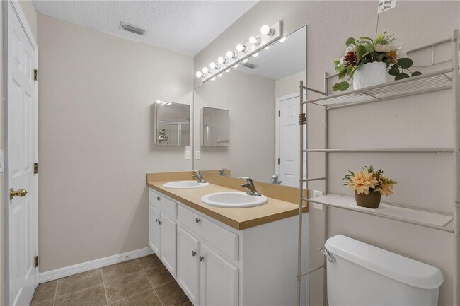 Building Photo - 5556 Florence Harbor Dr