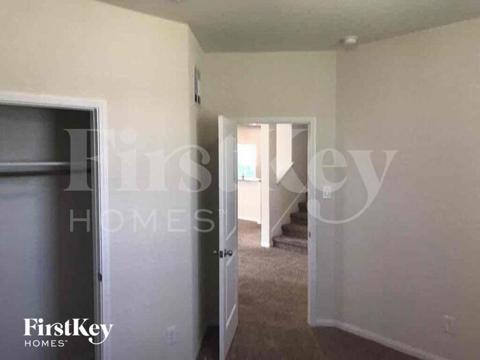 Building Photo - 6630 Blimp Base Blvd