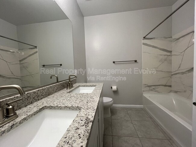 Building Photo - 3435 S 177th Dr