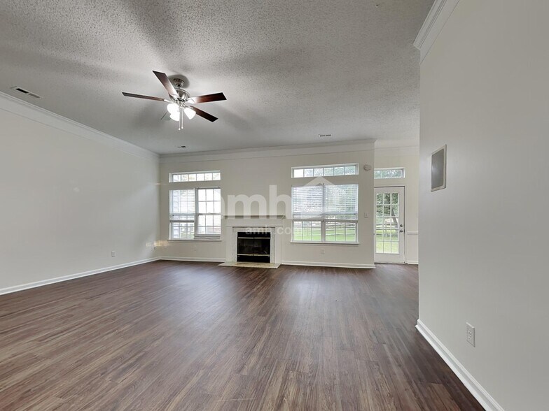 Building Photo - 11202 Livingston Mill Rd