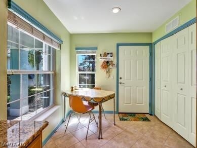 Building Photo - 8693 Querce Ct