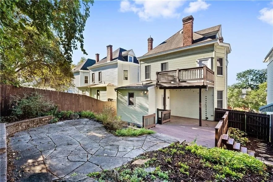 backyard - 937 Jackman Ave