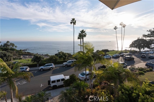 Building Photo - 558 Cliff Dr