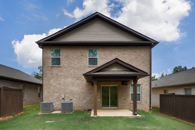 Building Photo - 3 Bedroom House in East Limestone