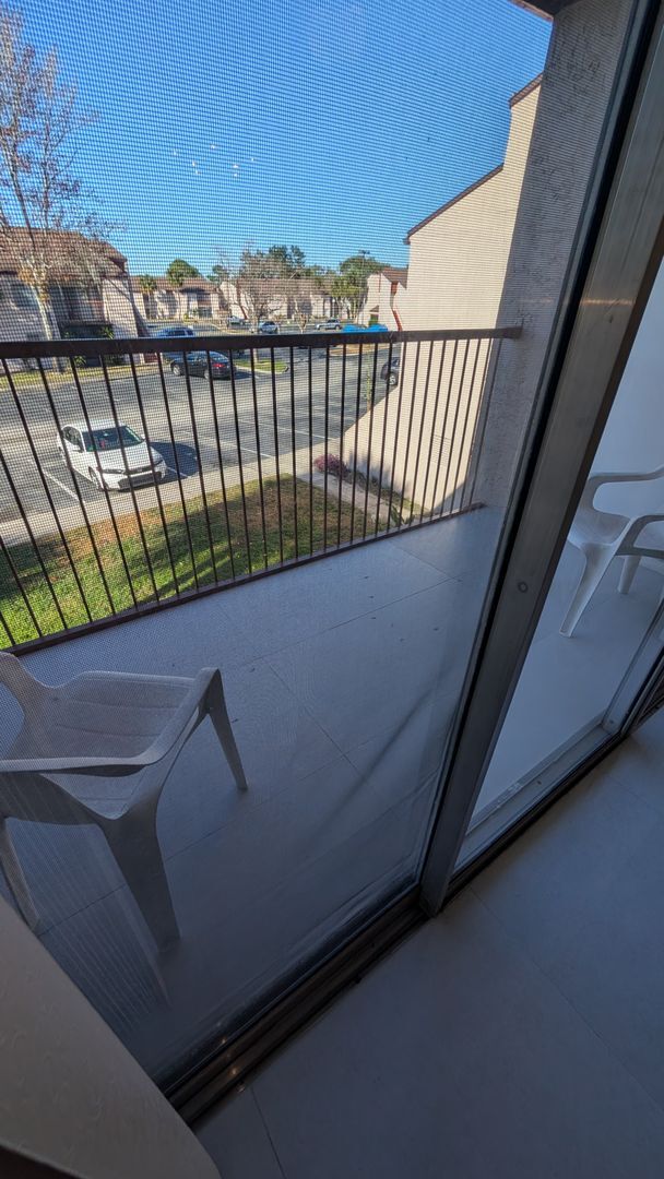 Building Photo - Complete remodeled  2 bedrooms 2 baths with balcony