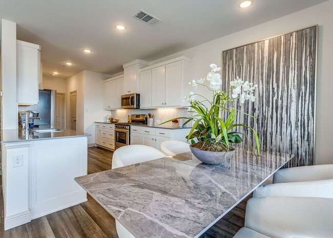 Building Photo - Modern Two-Story Townhouse in Celina