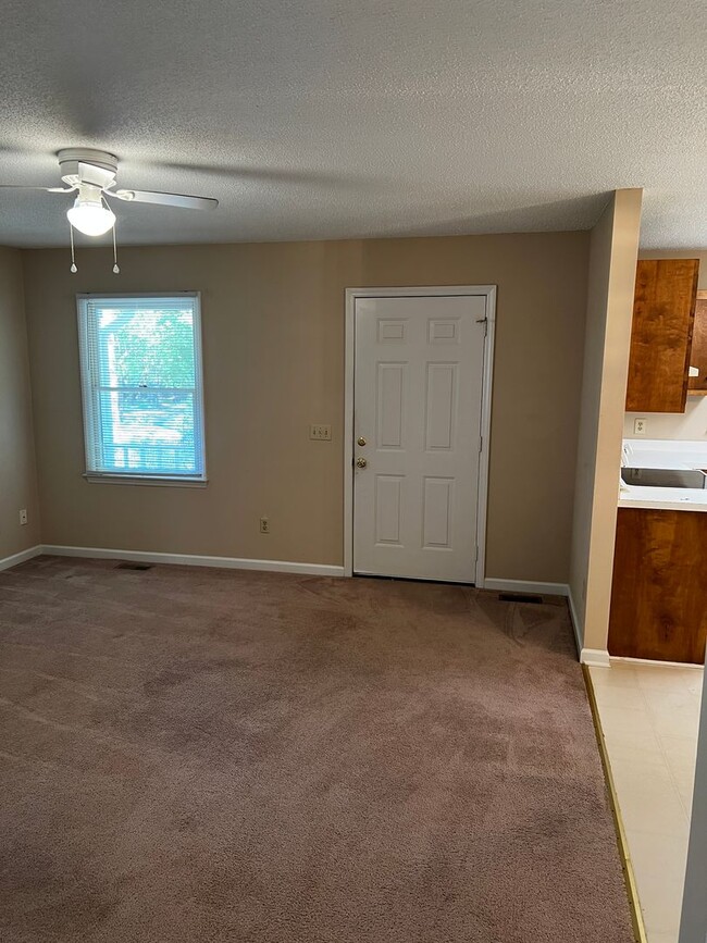 Building Photo - 2 bedroom in Lillington