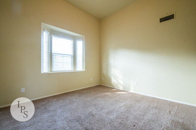 Building Photo - 1717 Glen Dunbar Ln