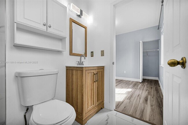 Building Photo - 640 SE 1st St