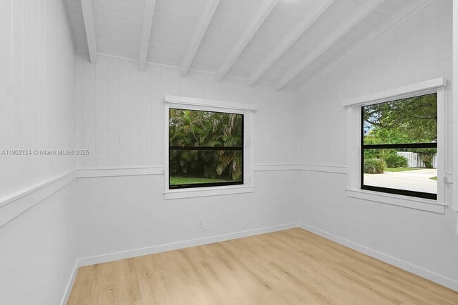 Building Photo - 5191 SW 67th Ave